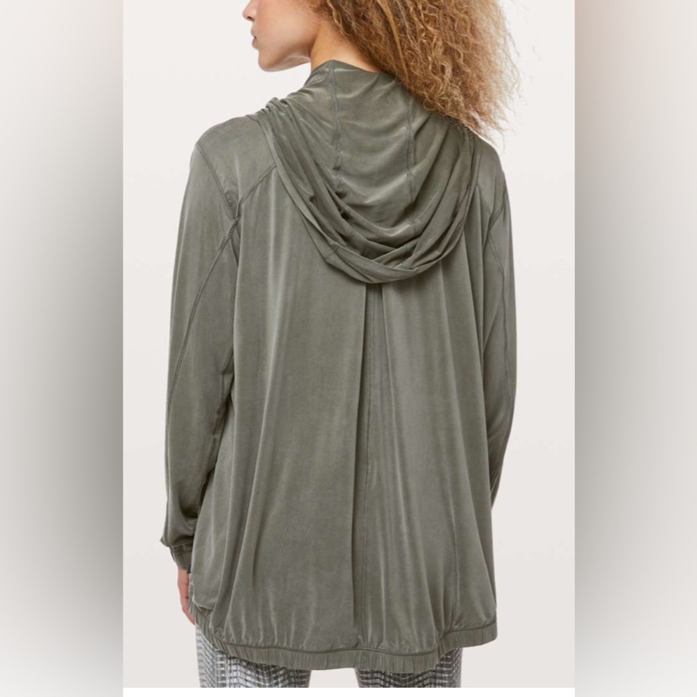 RARE Lululemon Into Something Good‎ Hoodie Crupo Grey Sage sz6